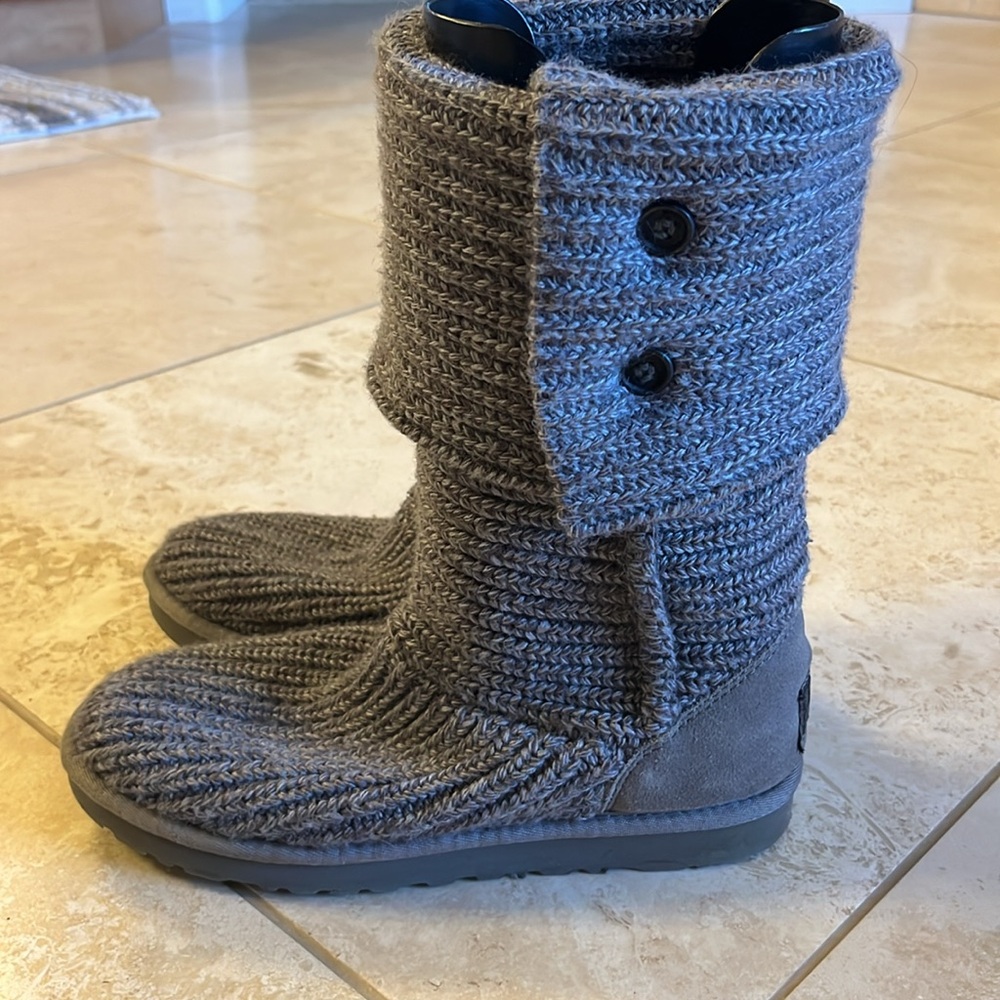 Ugg boots in women’s size 8